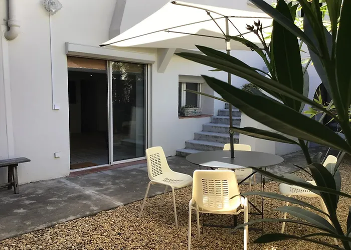 Apartment Avec Jardin *